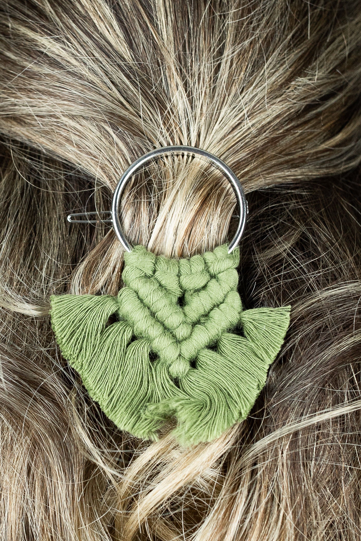 Macrame Circle Hair Clip