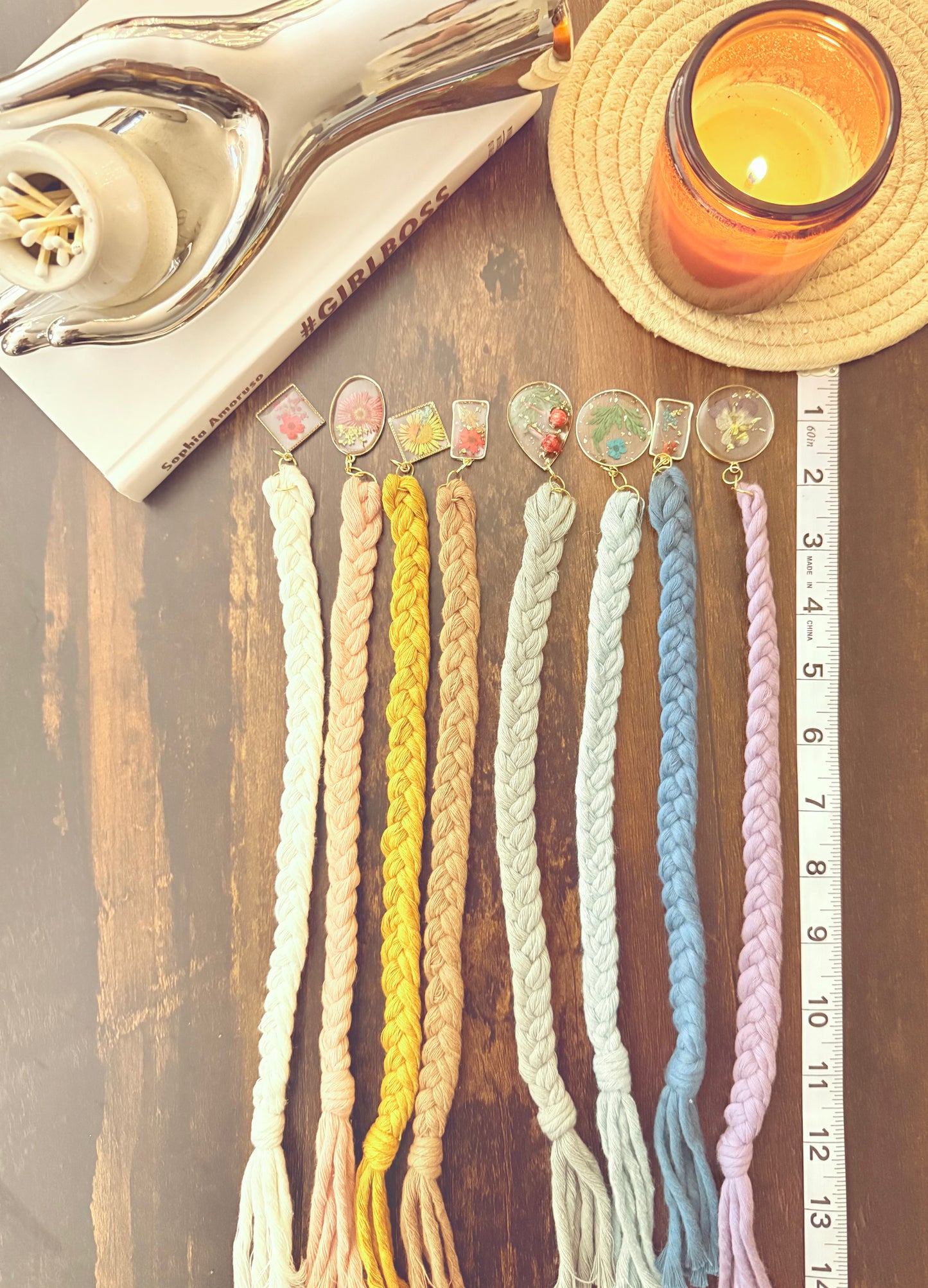 Delicate Romantic Wildflower Bookmark | Cottagecore Gift for Book Lovers | Bridgerton Inspired Macrame Bookmark