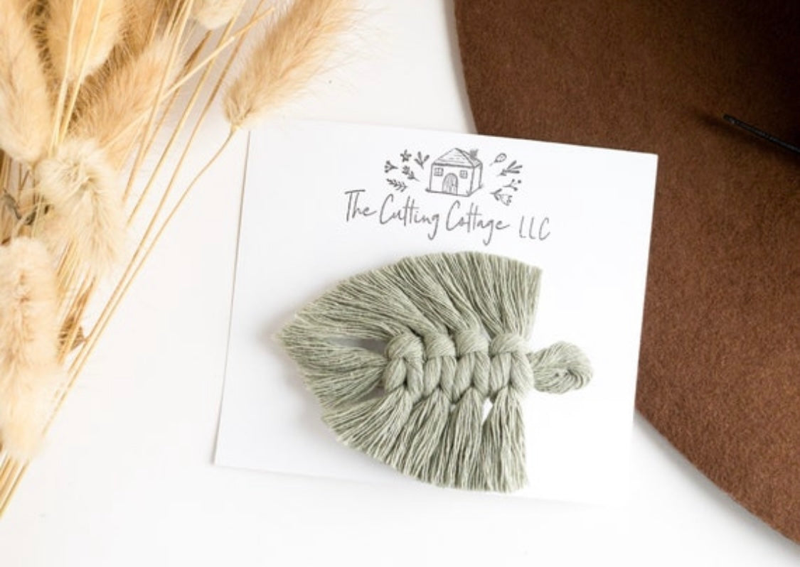 Macrame Feather Hair Clip