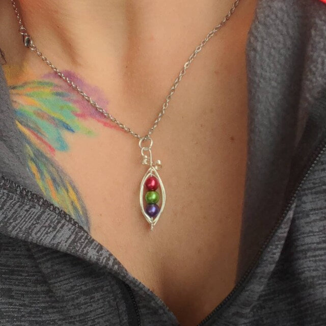 Pea Pod Necklace